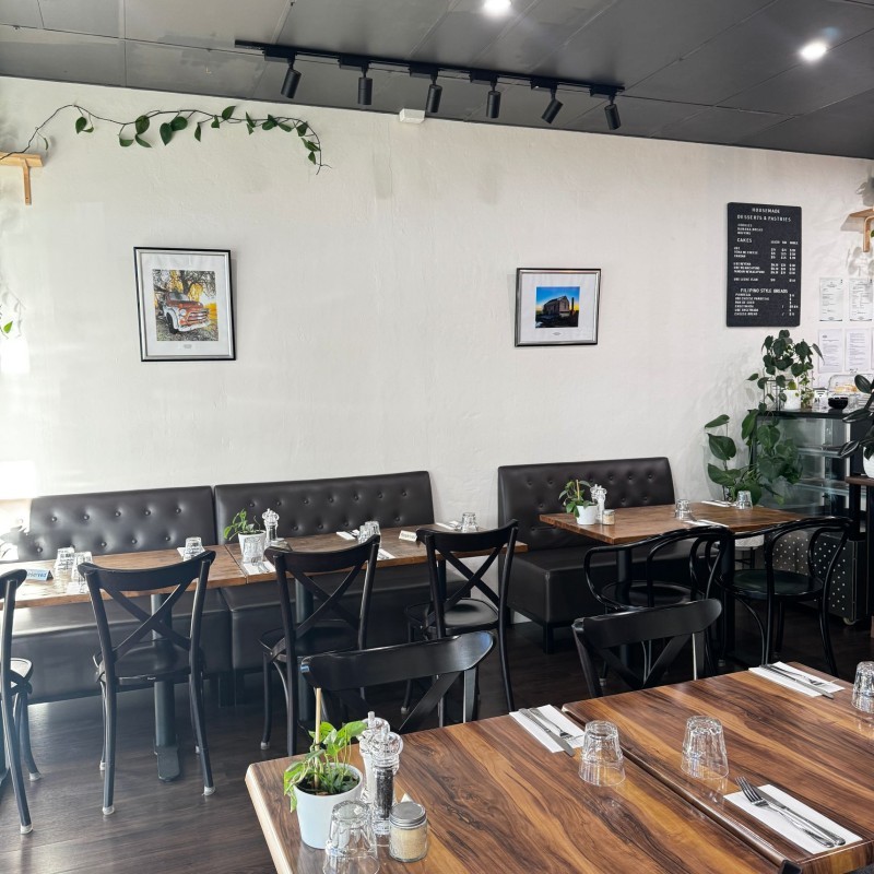 Mr Edwin's Cafe