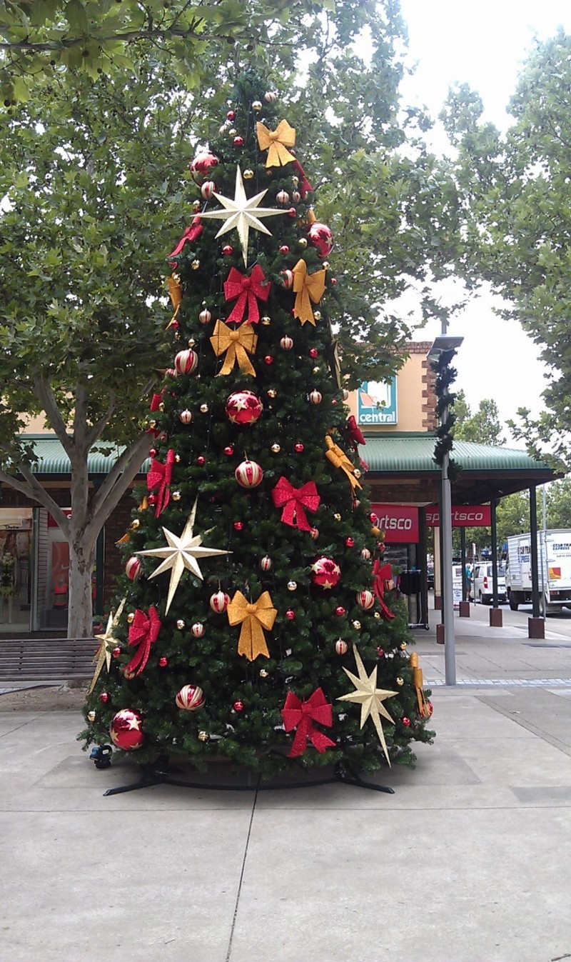 Christmas Tree Decorations 