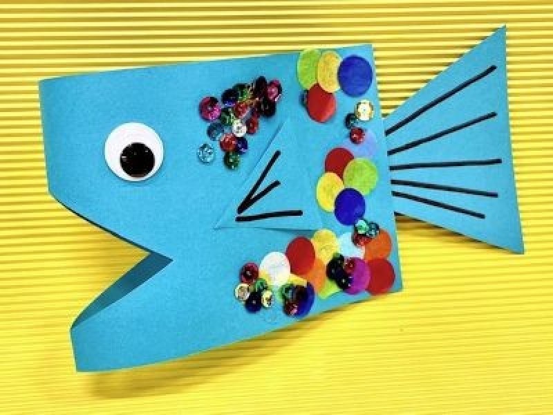 School Holiday Craft at Shepparton Library - Rainbow Sparkle Fish