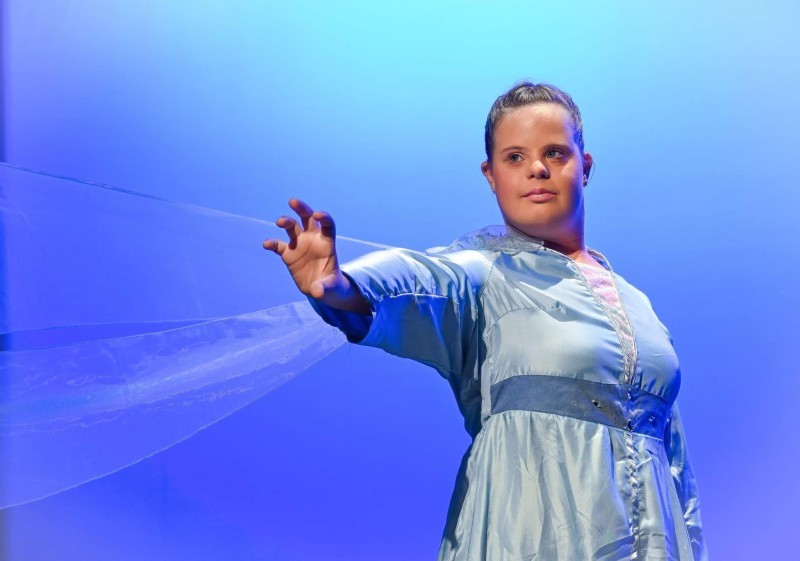 Riverlinks and Creating Drama present Disney's Frozen Jnr
