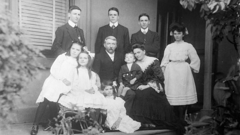 Connecting with the Past at Shepparton Library - Victorian Births, Deaths & Marriages