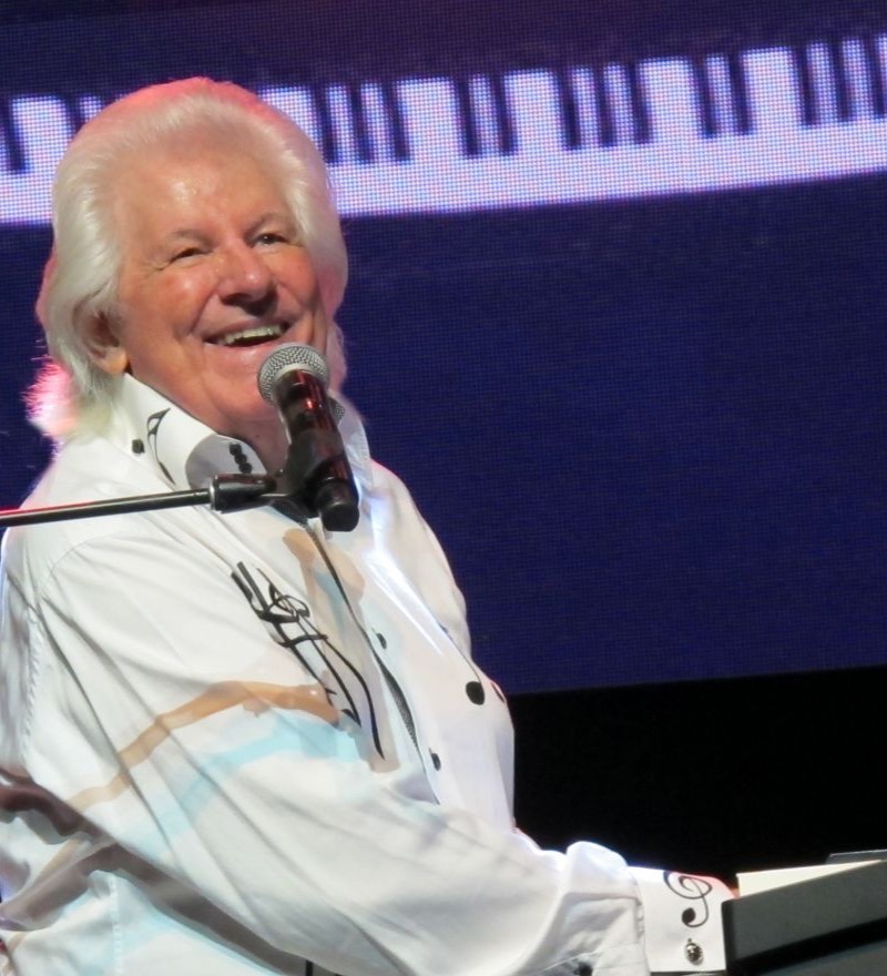 Riverlinks and Jade Hurley Productions present JADE HURLEY's - Mothers Day Special