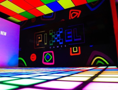 Fun Planet Pixel Room - 12